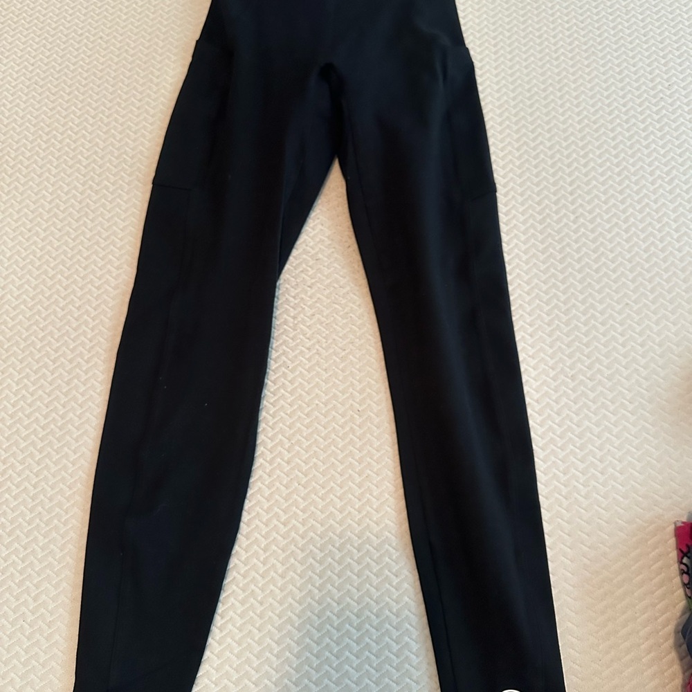 Bombshell sportswear black leggings with side pocket small